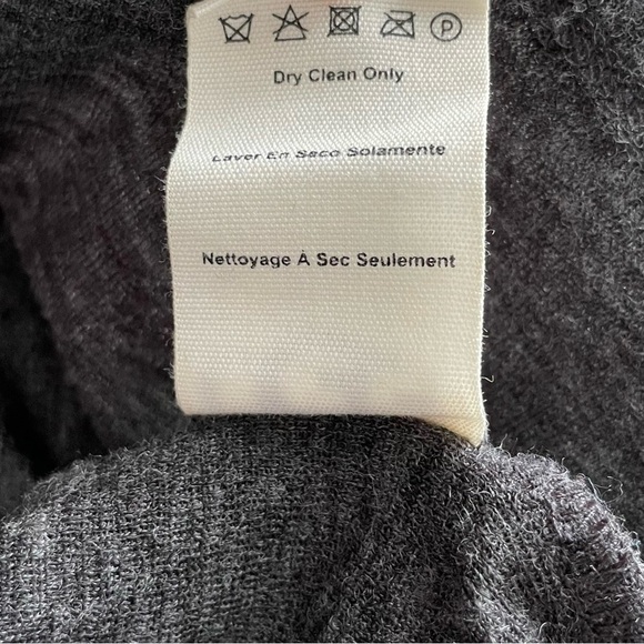 Ugg Merino Wool Lightweight Sweater Charcoal Grey Cropped Logo Women’s Large L - Picture 12 of 13